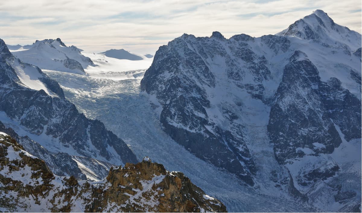 Karaugom glacier. Alania National Park