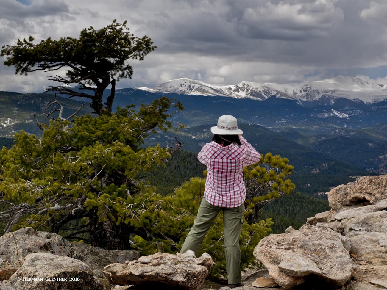 Elephant Butte Summit, Rosalie Peak (c),  Mount Evans (r). Alderfer/Three Sisters Park