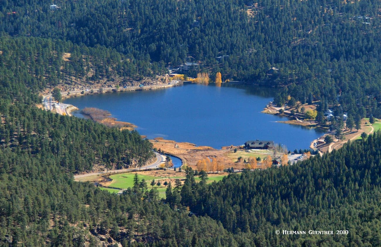 Evergreen Lake. Alderfer/Three Sisters Park