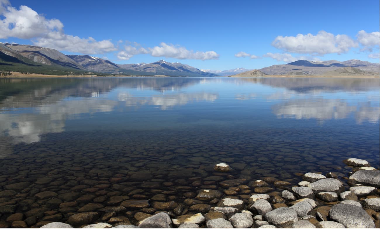 Khoton Nuur Lake