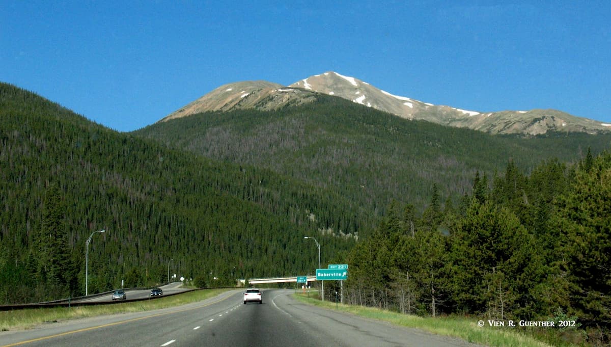Mount Sniktau from I-70