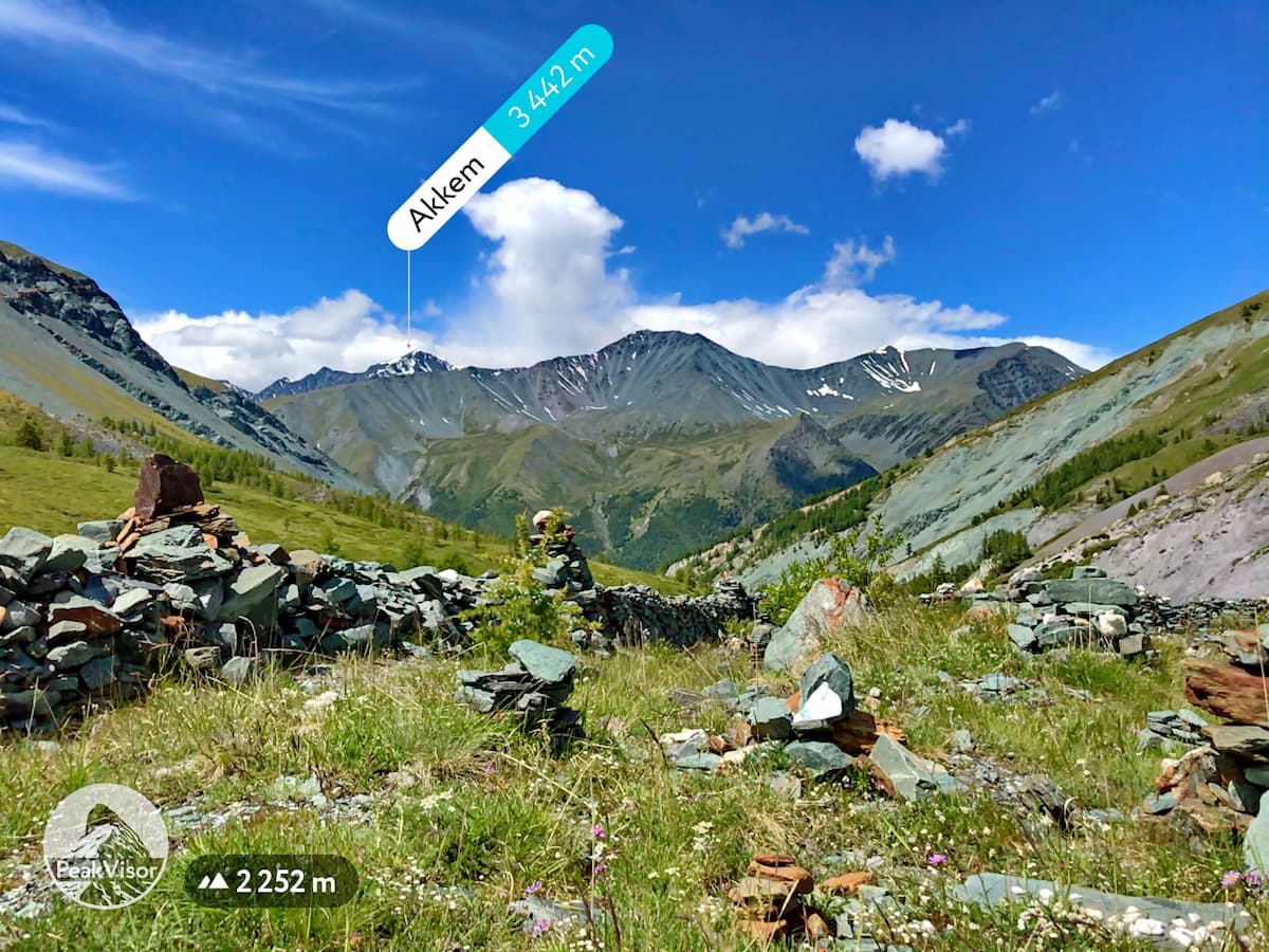 Yarlu Valley. Belukha Nature Park