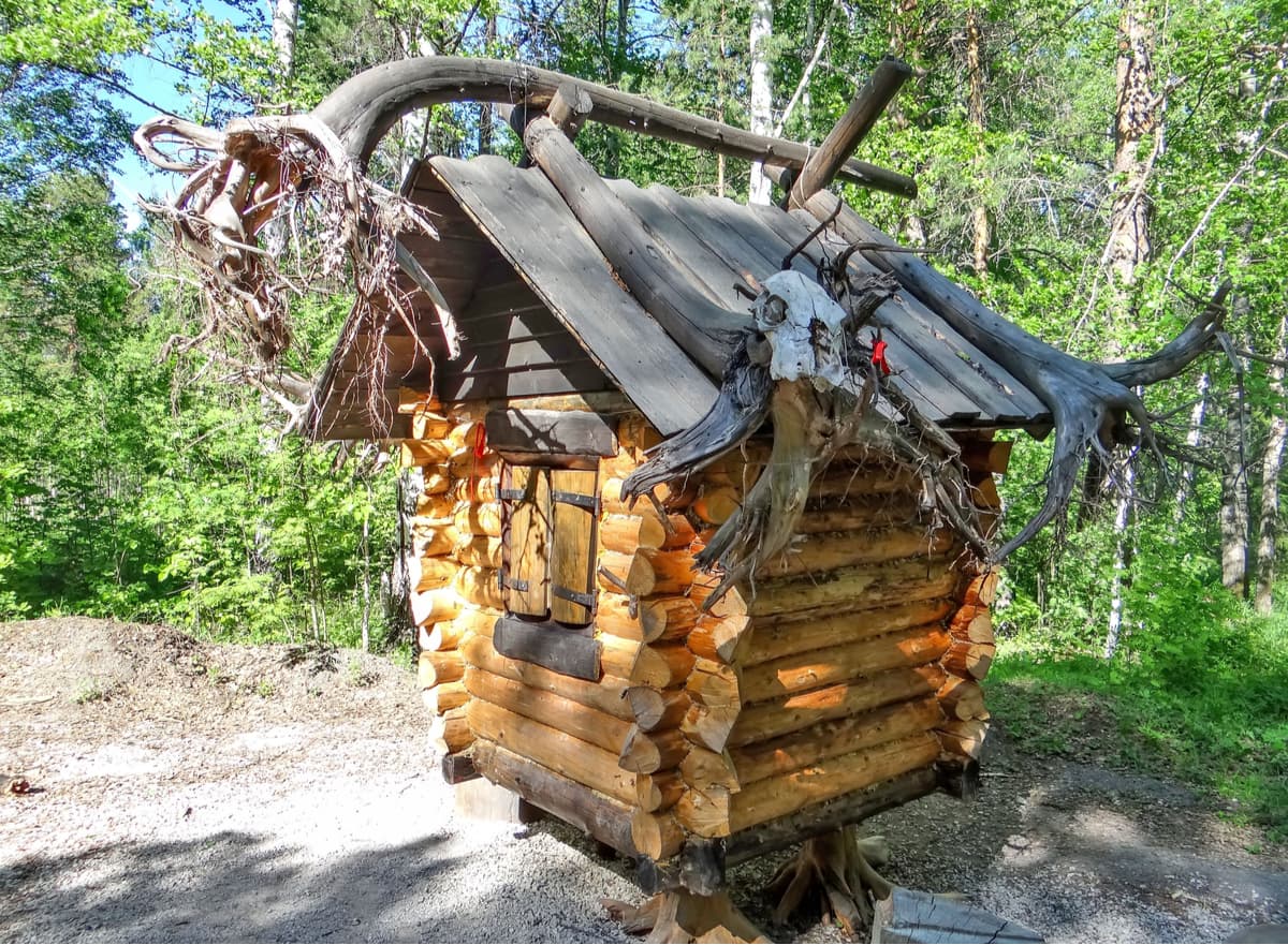 Hut Baba Yaga near Mitkin lakes. Deer Brooks Nature Park