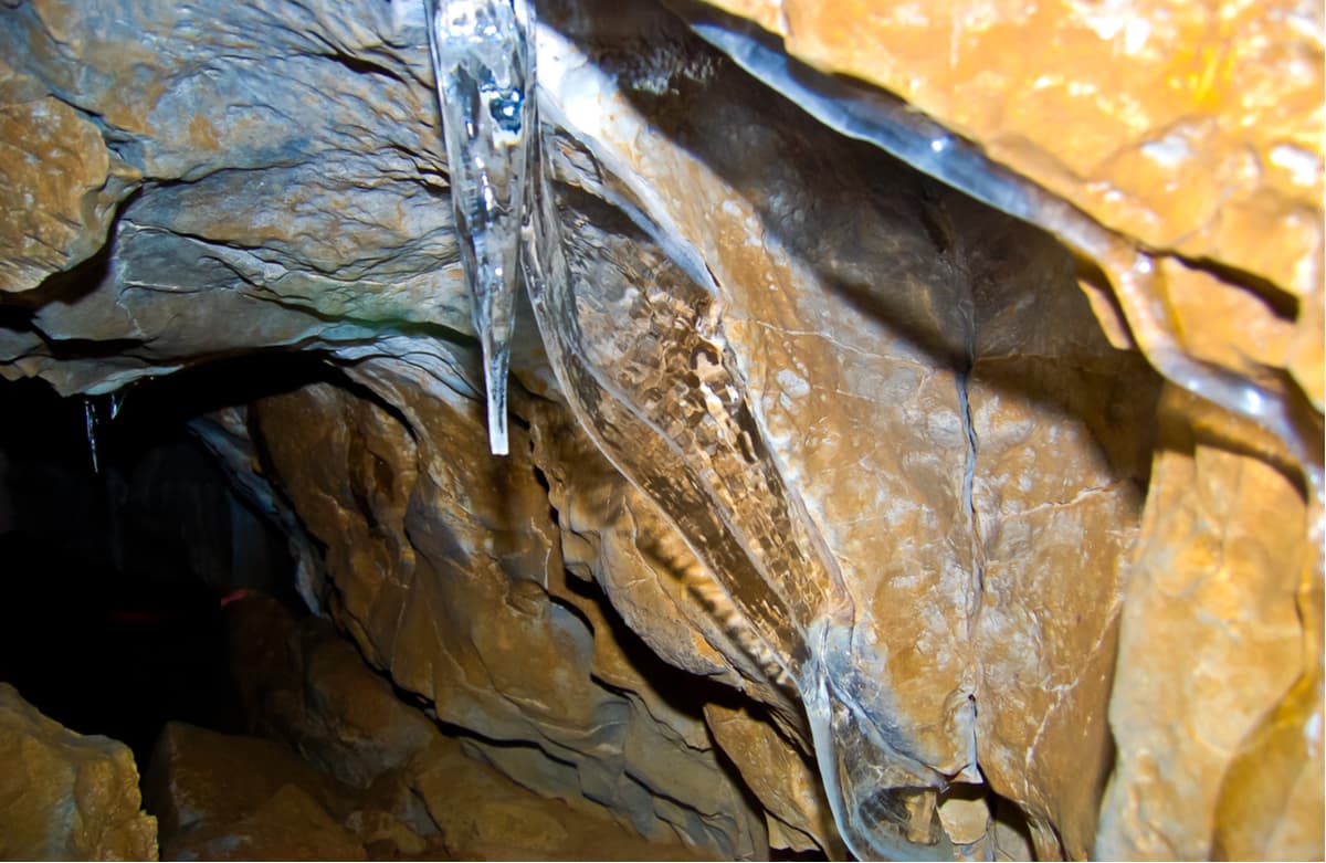Katnikovskaya Cave. Deer Brooks Nature Park