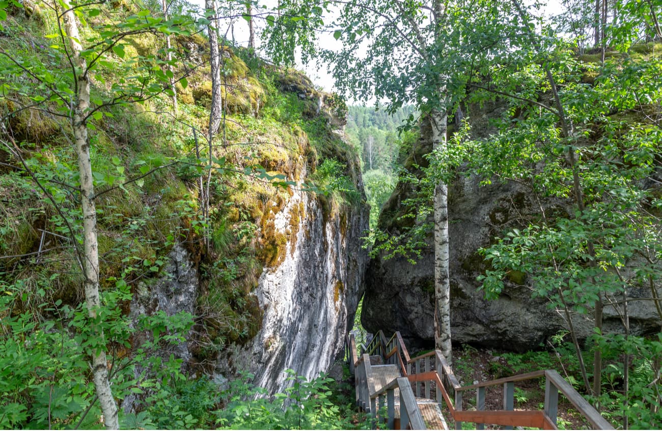 Kissing Rocks. Deer Brooks Nature Park