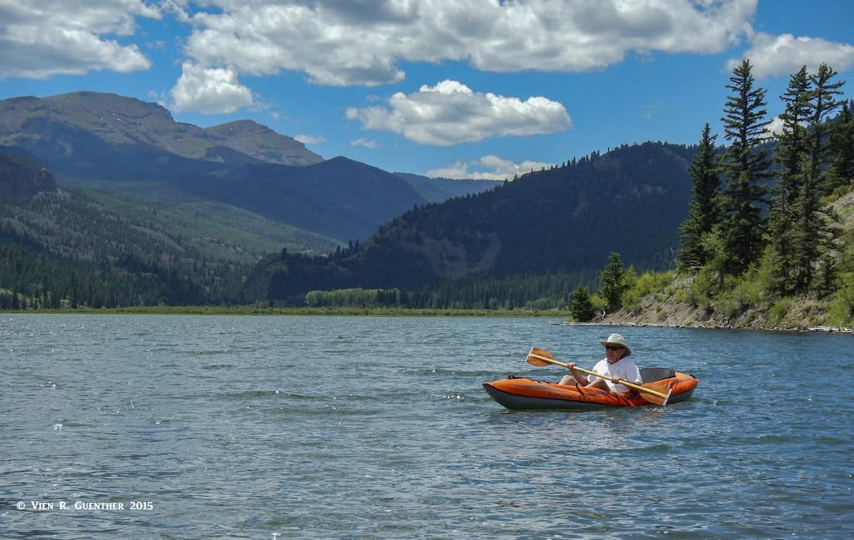Paddling on Lake San Cristobal