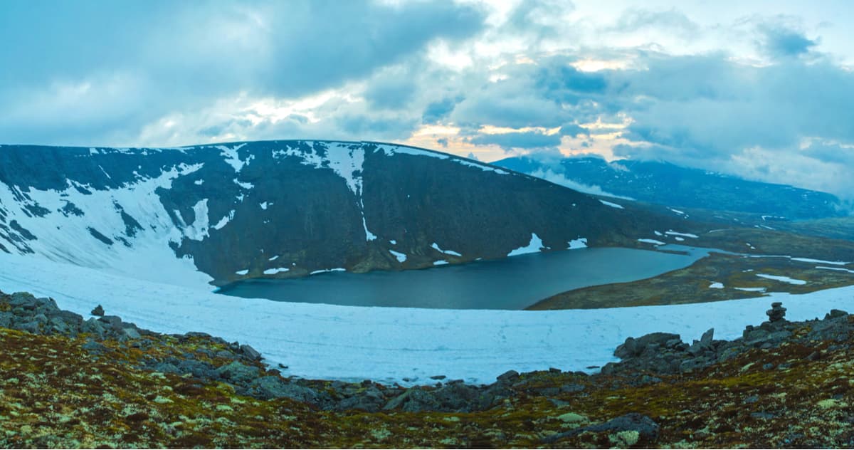 Top of the plateau Kukisvumchorr. Khibiny mountains, Russia.