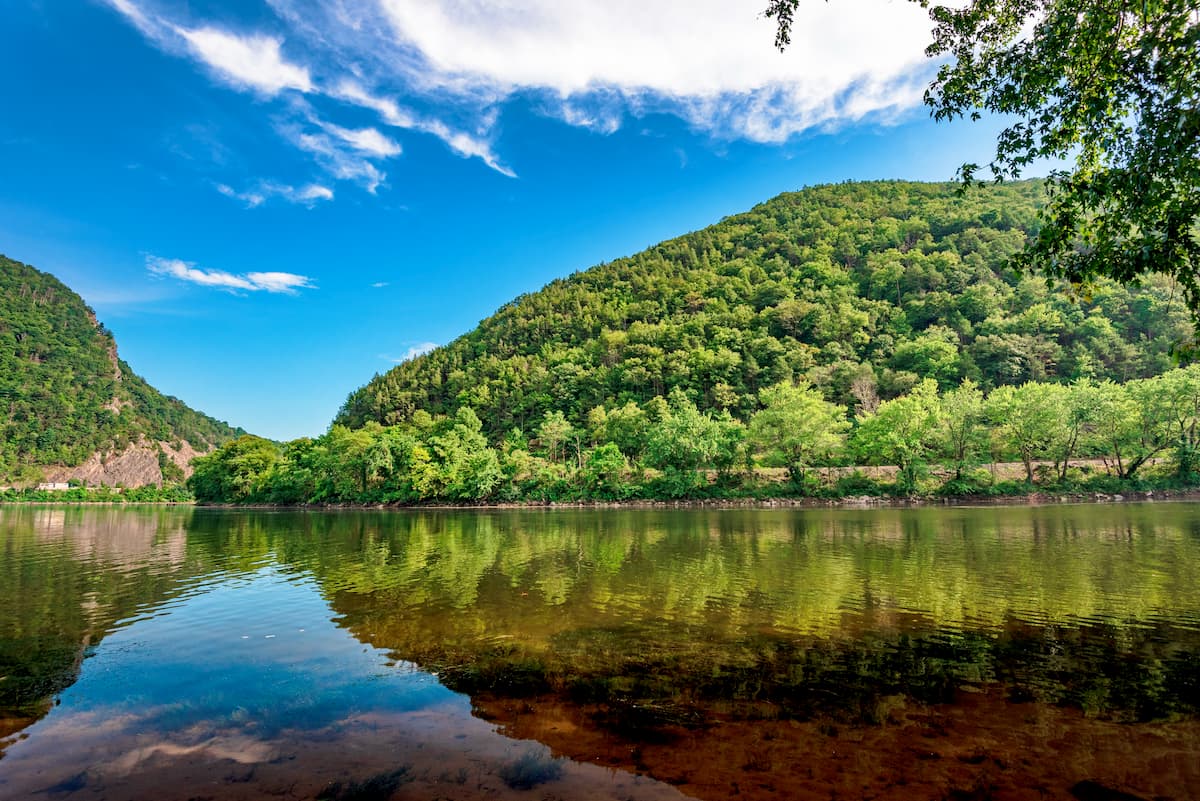 Mount Tammany Trail. Kittatinny Mountains
