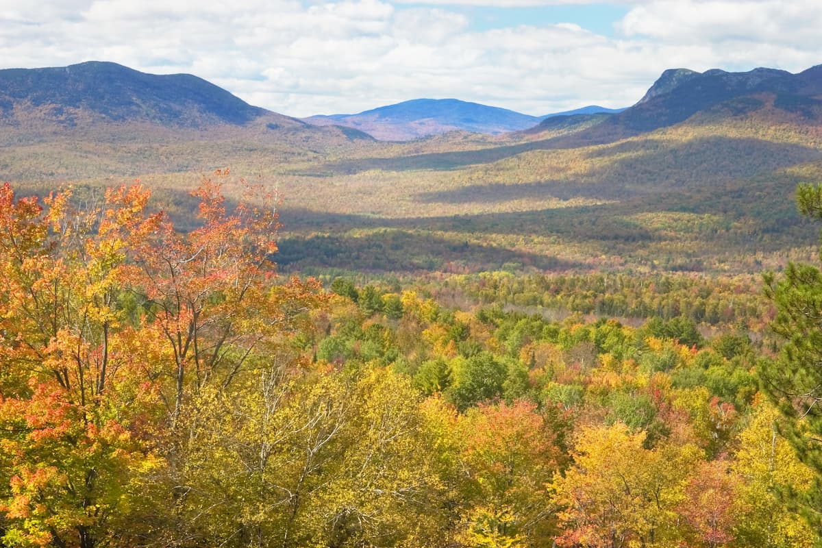 Longfellow Mountains. Mount Blue State Park