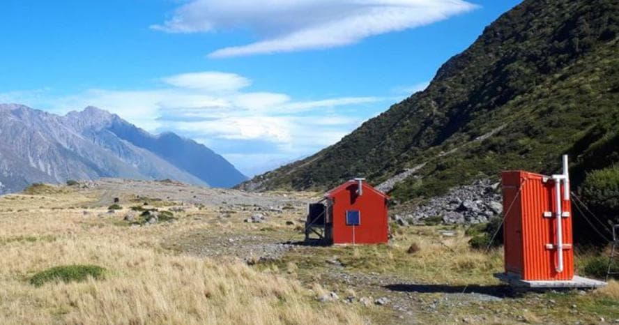 Mount Cook. Ball Hut (Department of Conservation)
