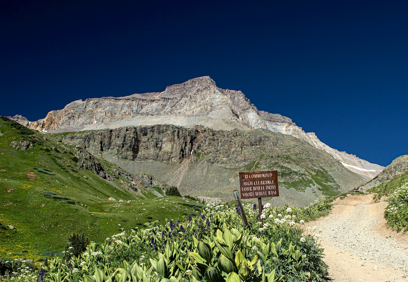 Upper Yankee Boy Basin Road
