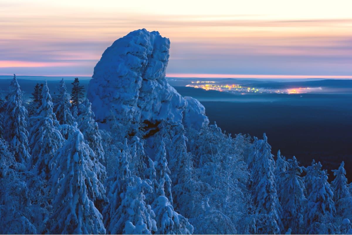 Winter evening on Kolpaki mountain, Perm region