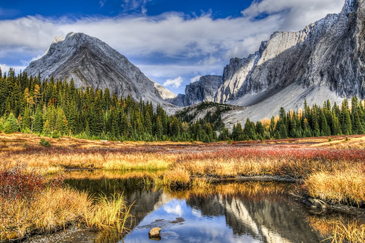 Chester Lake and Elephant Rocks. Peter Lougheed Provincial Park