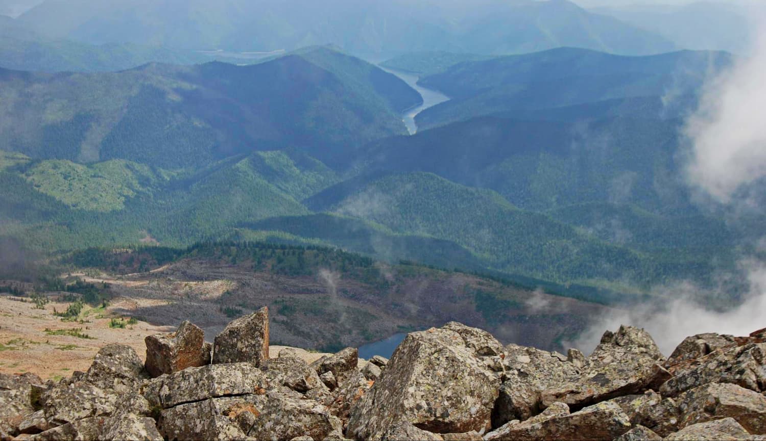 The view off the top of Little Borus. Shushensky Bor passage