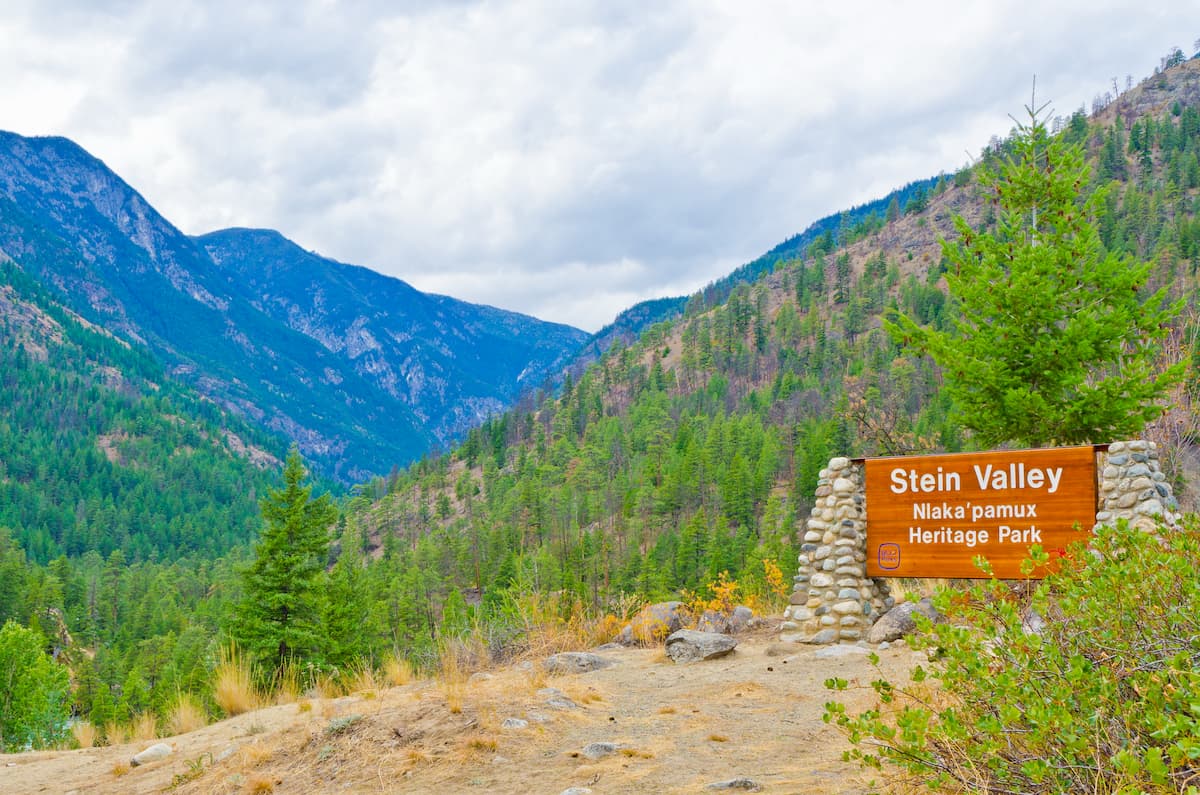 Squamish Lillooet Regional District Mountains