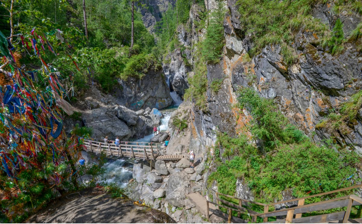 Kyngarga Waterfalls. Tunka National Park