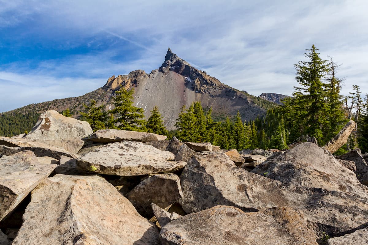 Mount Thielsen Trail. Umpqua National Forest