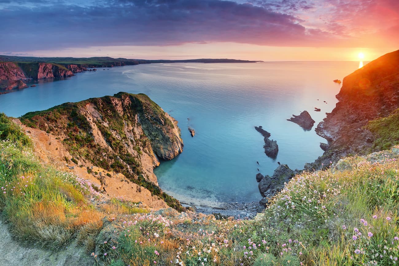 Pembroke Coast Path. Wales Mountains