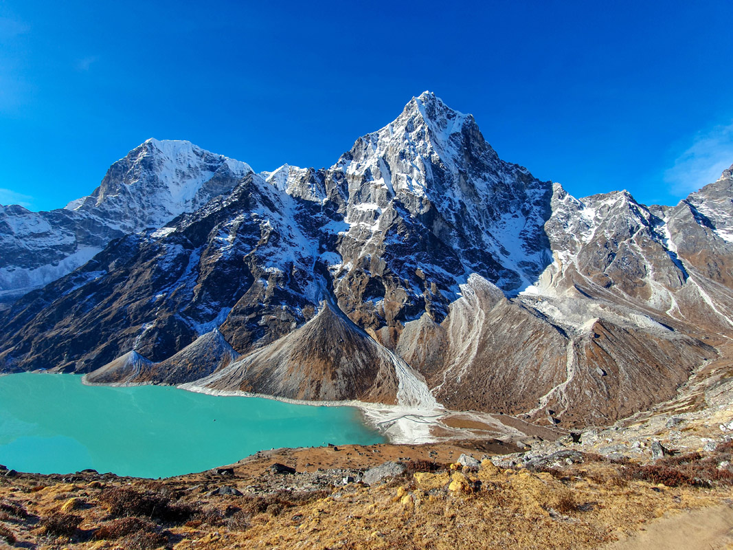 Cholatse Lake