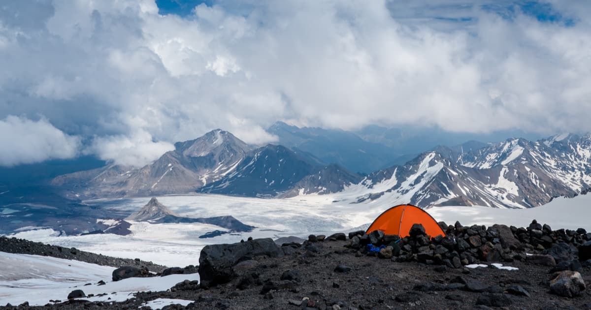 Extreme climbing on Elbrus