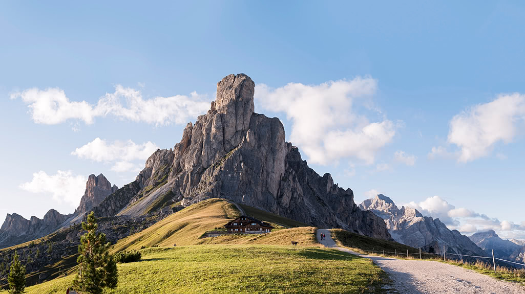 La Gusela mountain overlooking Passo Giau