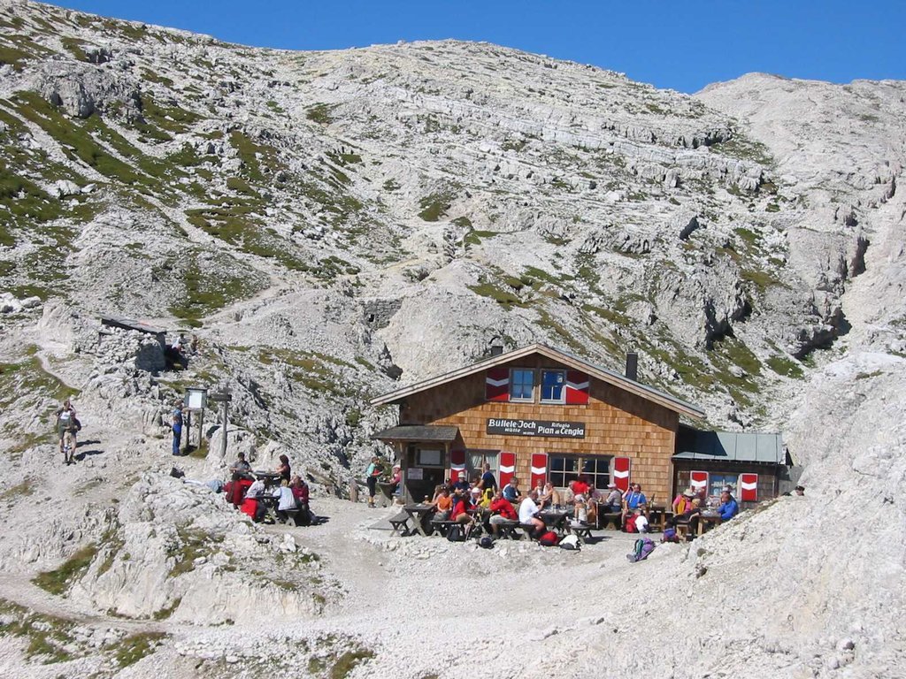 Photo №2 of Büllelejochhütte - Rifugio Pian di Cengia