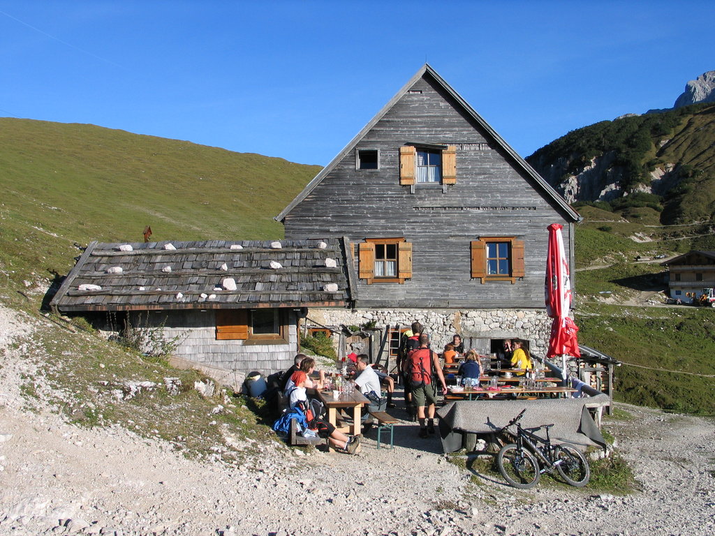 Photo №1 of Plumsjoch-Hütte