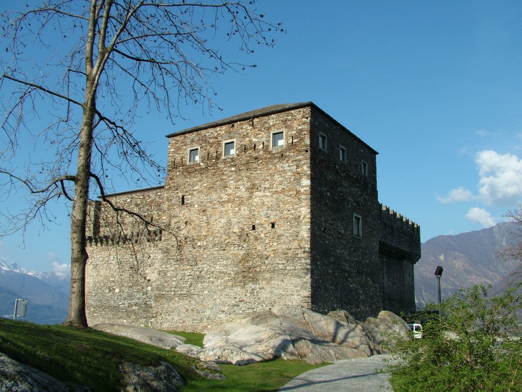 Photo №3 of Castello di Sasso Corbaro