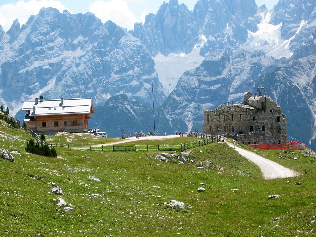 Photo №2 of Dürrensteinhütte - Rifugio di Vallandro