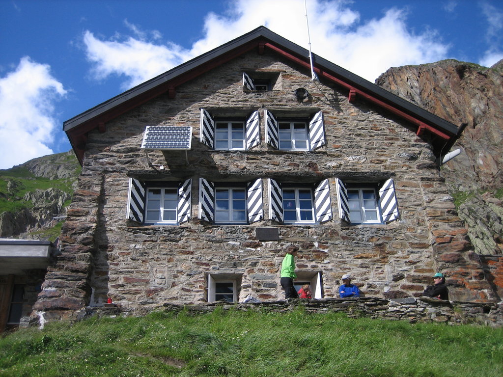 Photo №1 of Chelenalphütte
