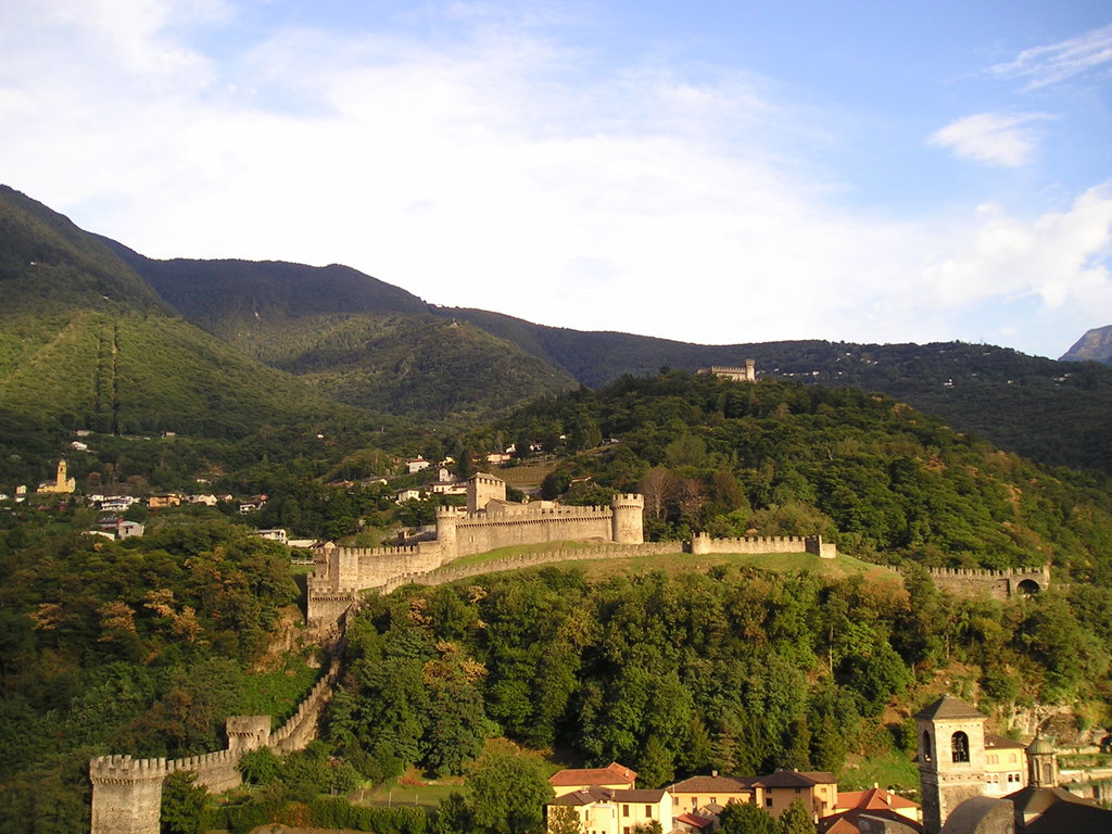 Photo №2 of Castello di Sasso Corbaro