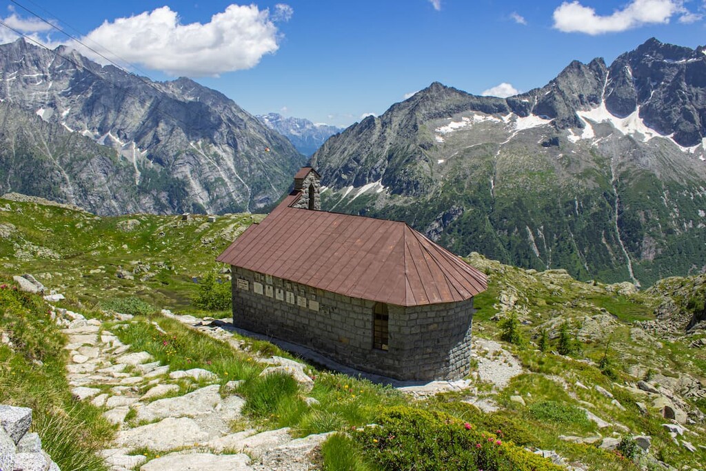 Citta di Trento al Mandrone, Mandrone Refuge , Adamello—Brenta Nature Park, Italy