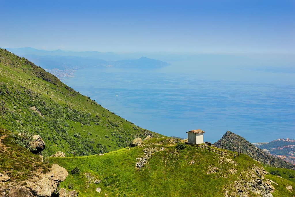 Faiallo Pass, Beigua Nature Par, Italy