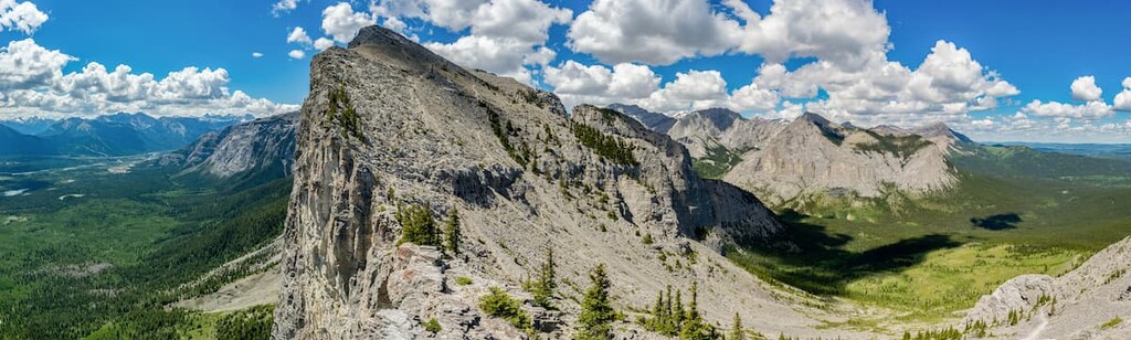 Mount Yamnuska, Alberta, Bighorn, Canada