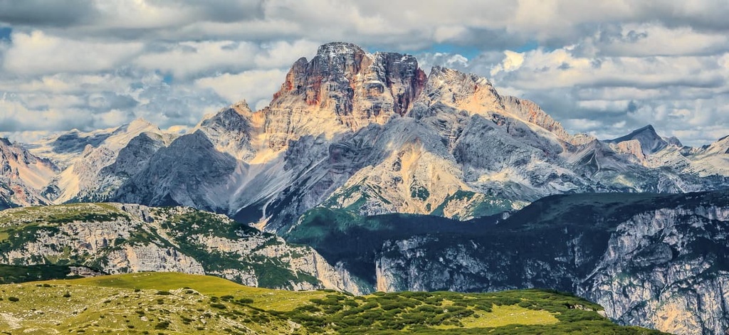Mountain Croda Rossa (Hohe Gaisl), Braies Dolomites, Italy