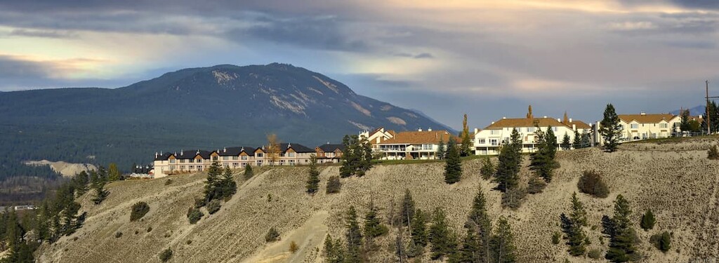 Radium hot springs, Brisco Rang, Canada