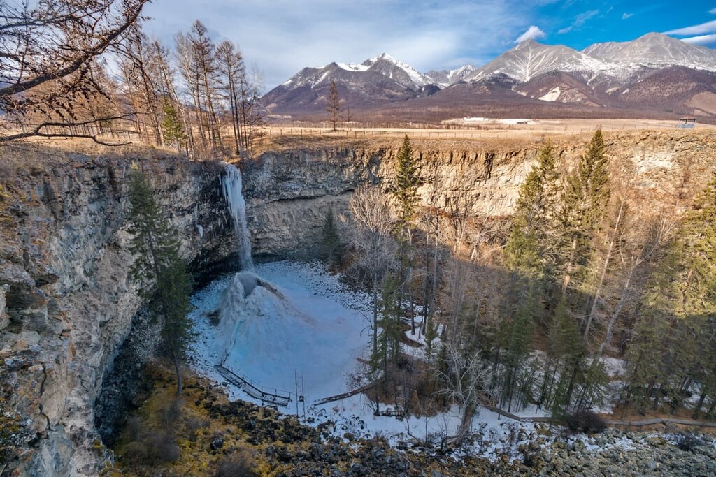 Little Jom-Bolok Waterfall, Buryatia