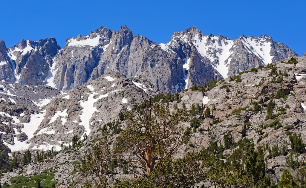 14,000 foot Peaks of the Eastern Sierra Nevada Mountains, Left to Right: Polemonium, North Palisade, Starlight, and Thunderbolt Peaks, California