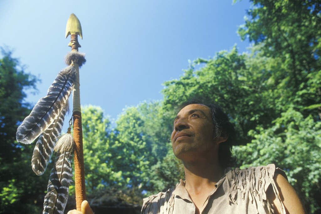 Native American Cherokee holding a spear, Tsalagi Village, Cherokee Nation (ᏣᎳᎩᎯ ᎠᏰᎵ/Tsalagihi Ayeli), Oklahoma