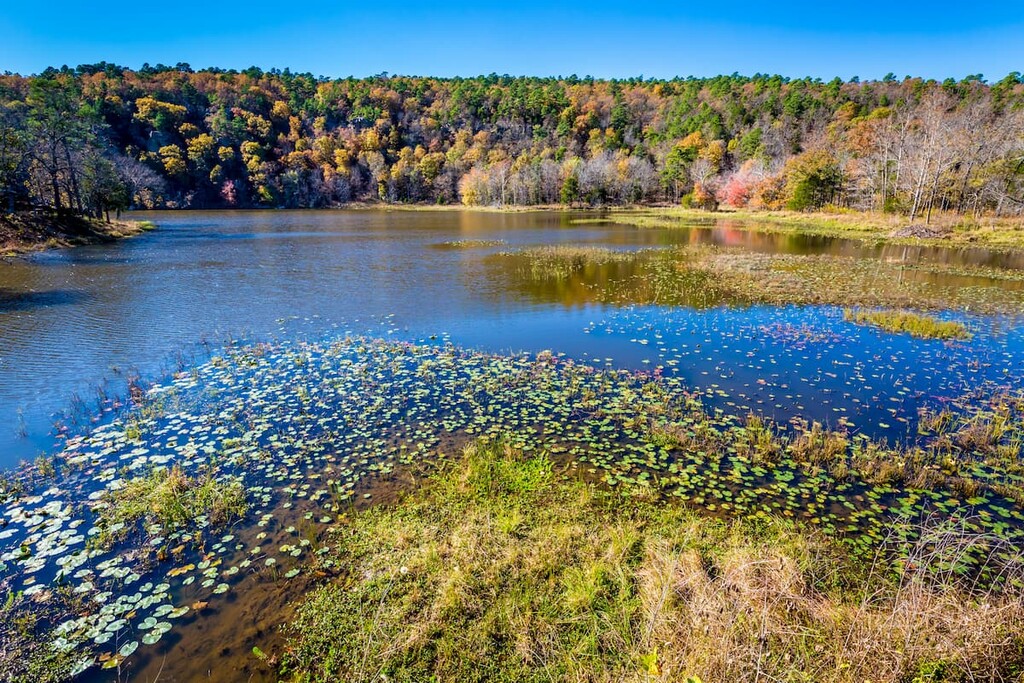 Robbers Cave, Cherokee Nation (ᏣᎳᎩᎯ ᎠᏰᎵ/Tsalagihi Ayeli), Oklahoma