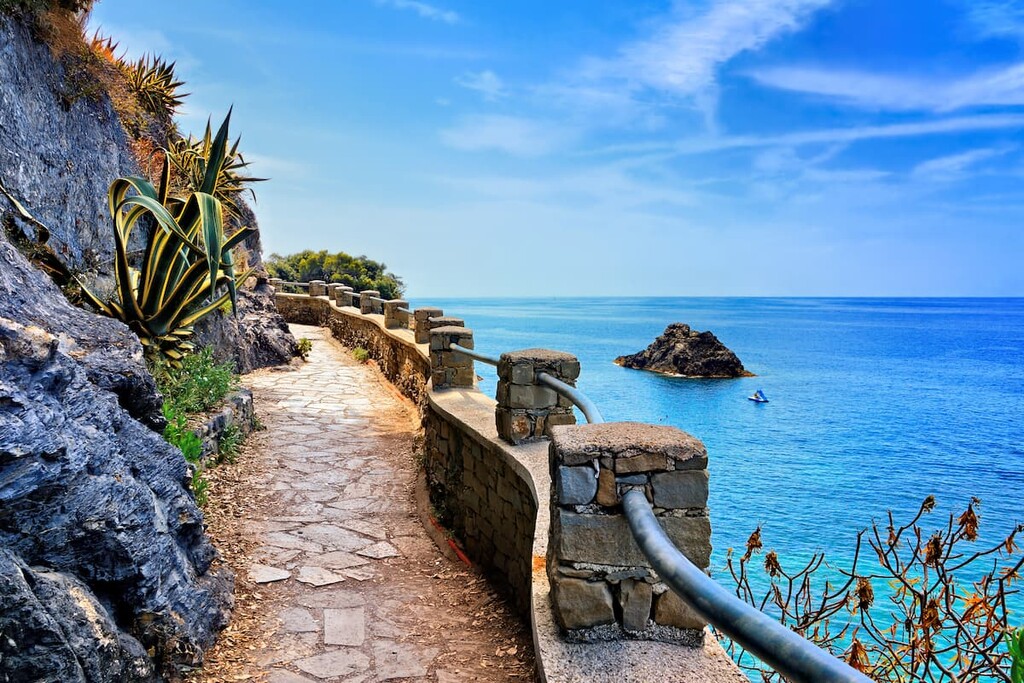 Blue Path Trail. Cinque Terre National Park, Italy