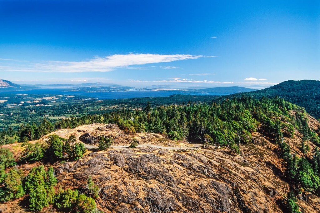 Cowichan Valley Regional District Mountains   Cowichan Valley Regional District Canada Mountain 