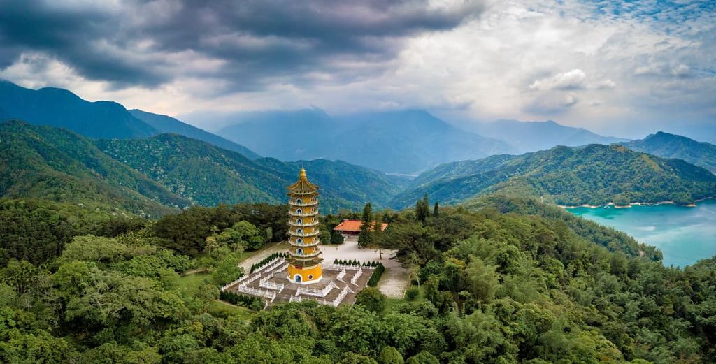 Ci En Pagoda at Sun Moon Lake was built by Chiang Kai-shek, Danda Major Wildlife Habitat, Taiwan