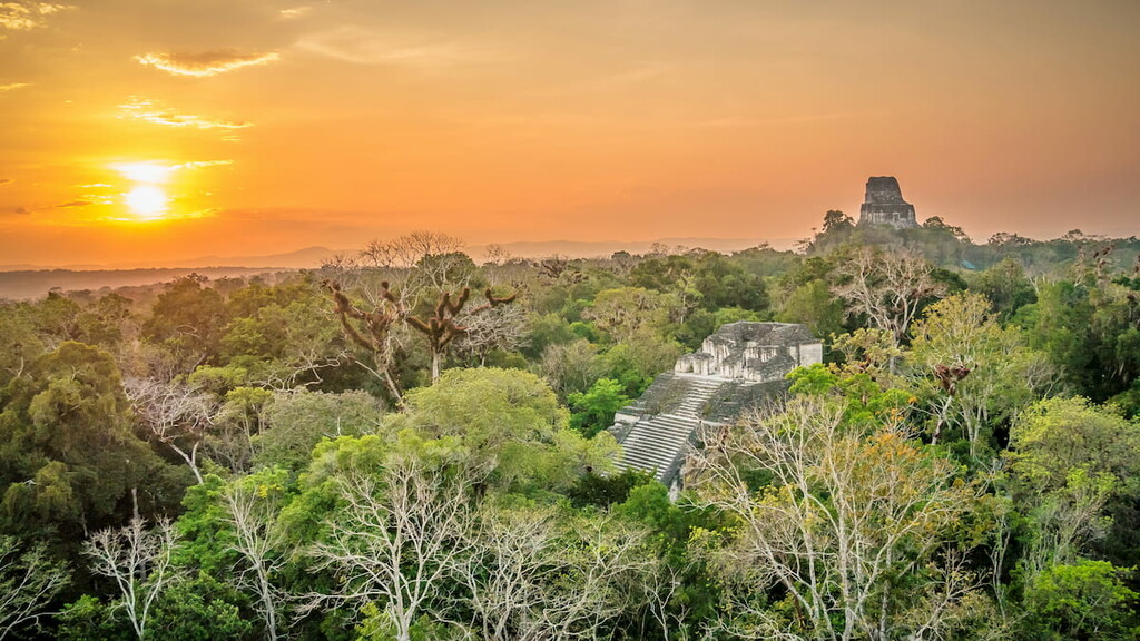 Sunset at  Parque Nacional Tikal, Guatemala