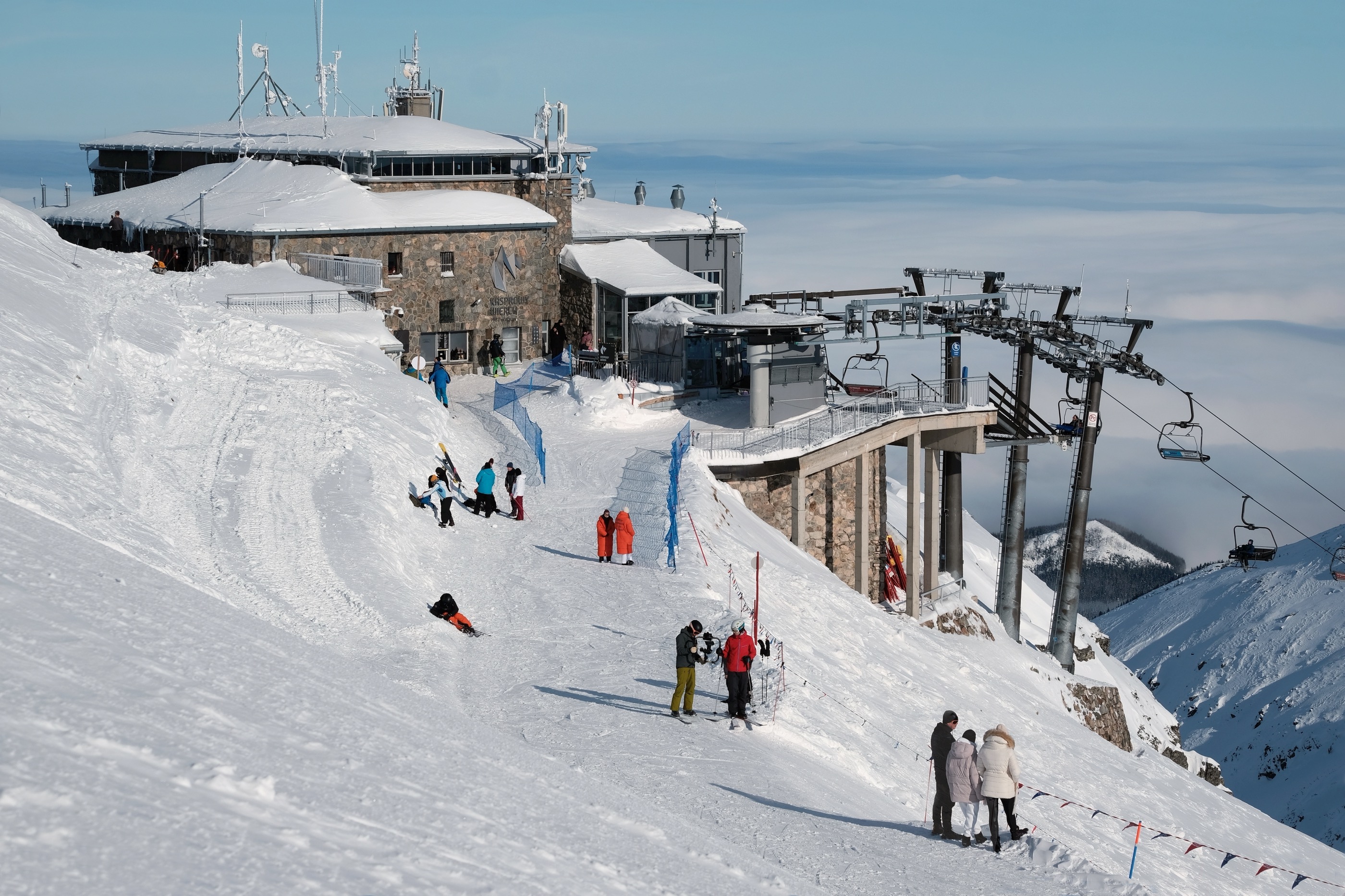 https://peakvisor.com/photo/HD/Carpathians-Kasprowy-Wierch-Poland.jpg