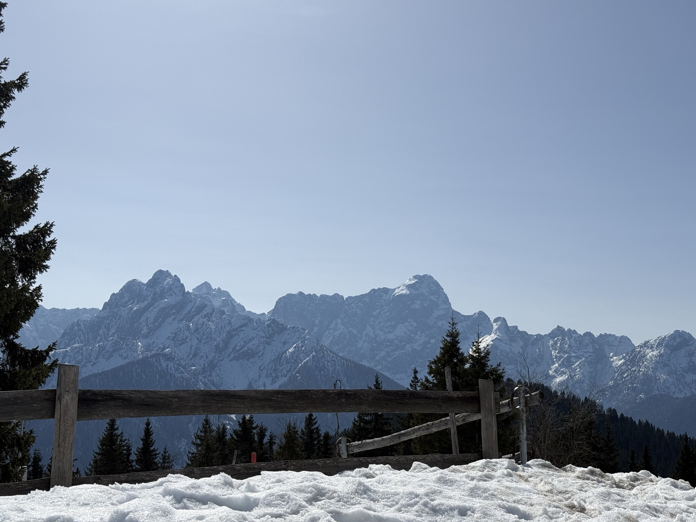 Dreiländereck / Peč / Ofen / Monte Forno