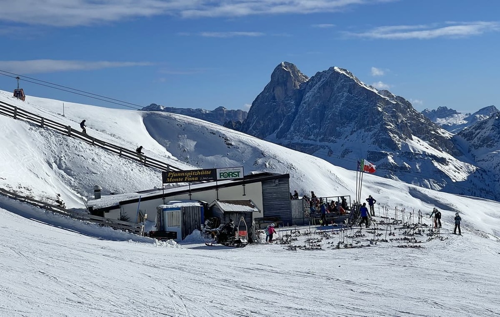 Rifugio Pfannspitzhutte, Lüsener Berge, Dolomites