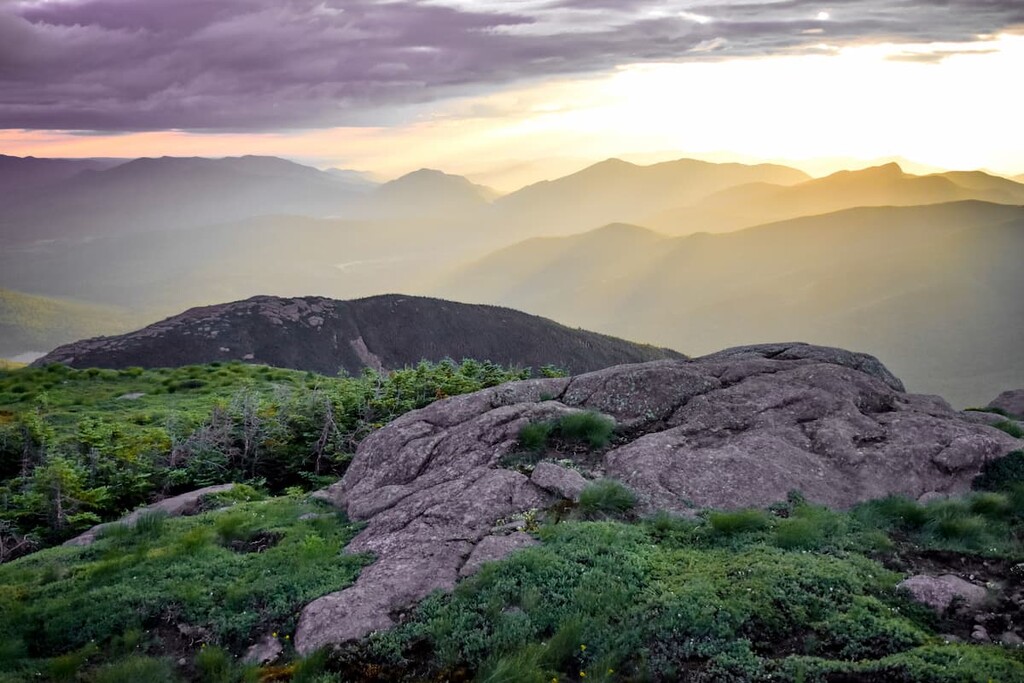 hiking Algonquin, MacIntyre Mountains, Adirondack