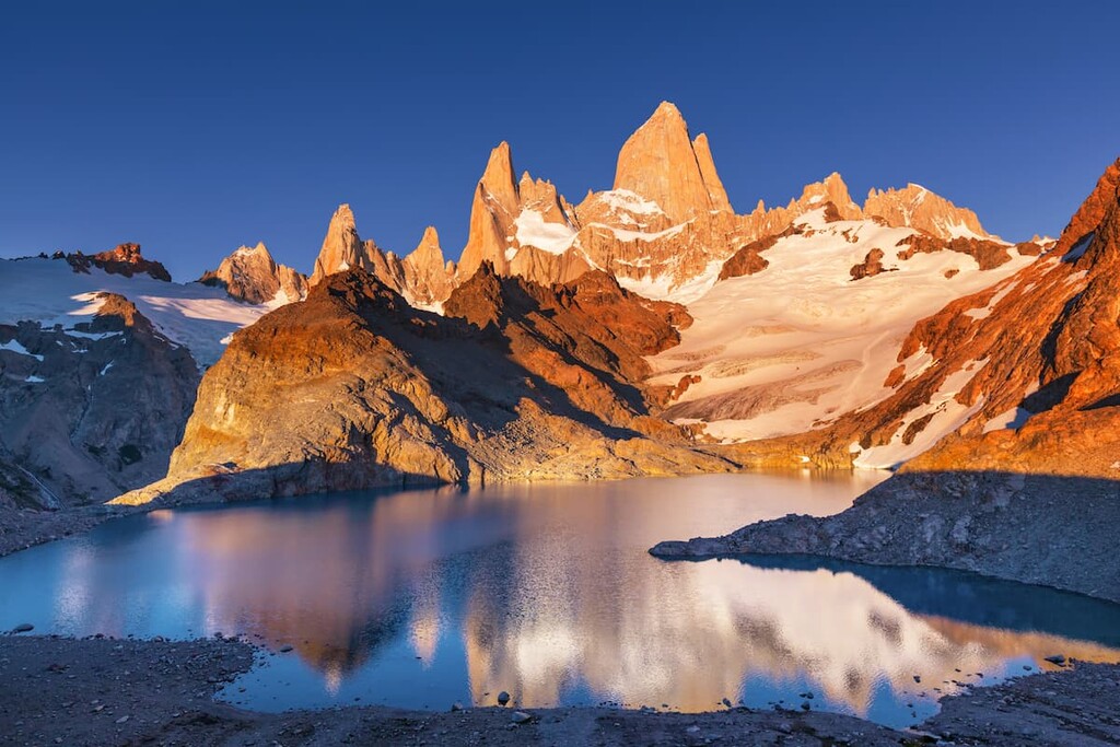 Monumento Natural Provincial Cerro Chalten, Argentina