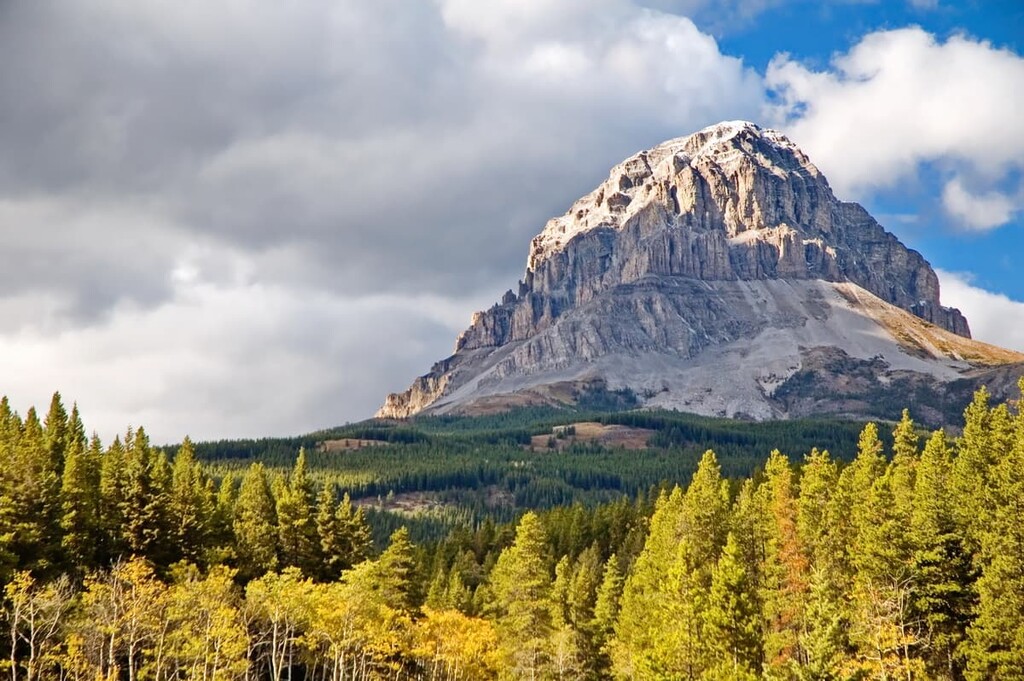 Crowsnest Mountain, Municipality of Crowsnest Pass, Alberta